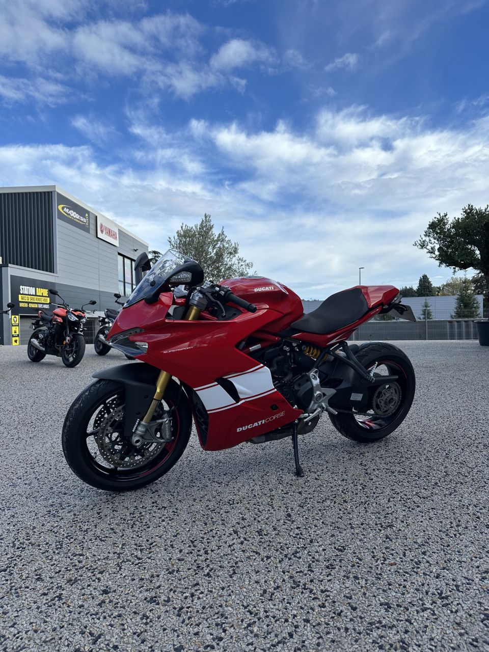 DUCATI SUPERSPORT 939 1