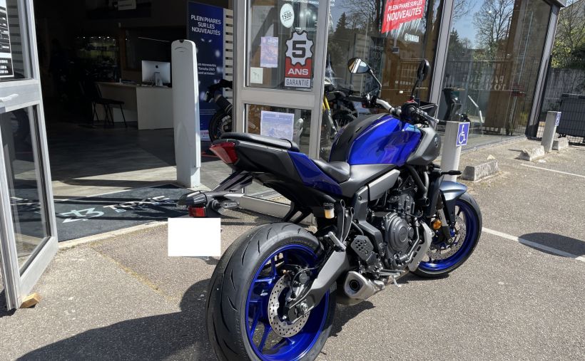YAMAHA MT-07 2