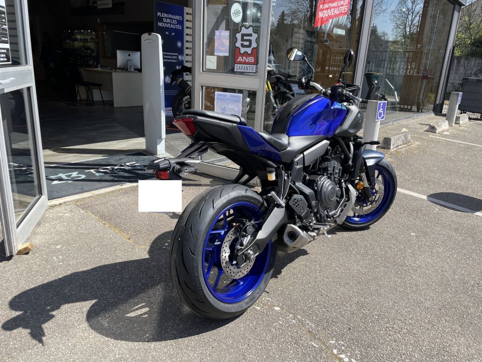 YAMAHA MT-07 2