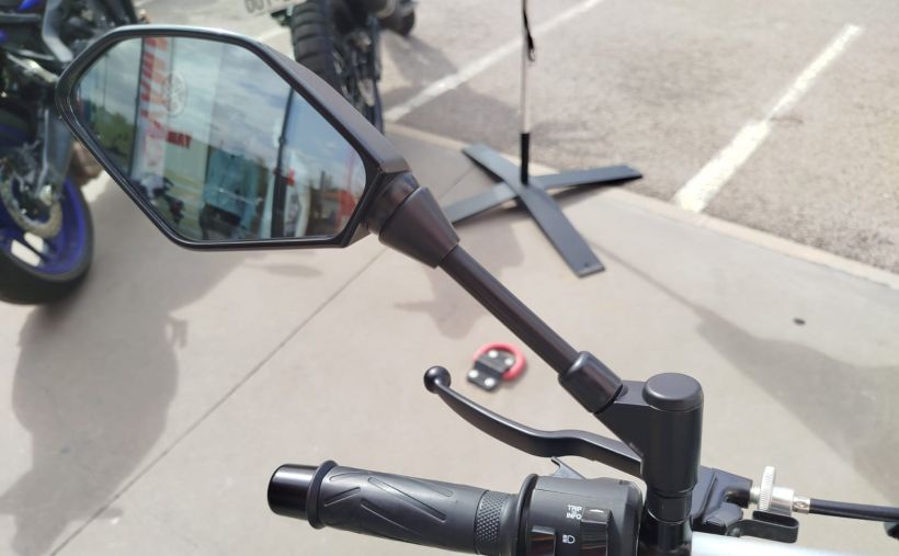 YAMAHA MT-07 (47.5CV) 9