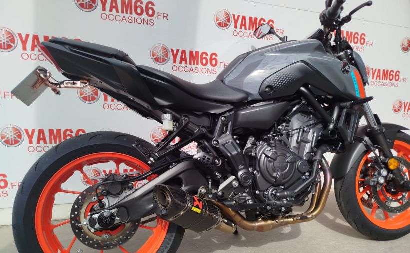 YAMAHA MT-07 (47.5CV) 3