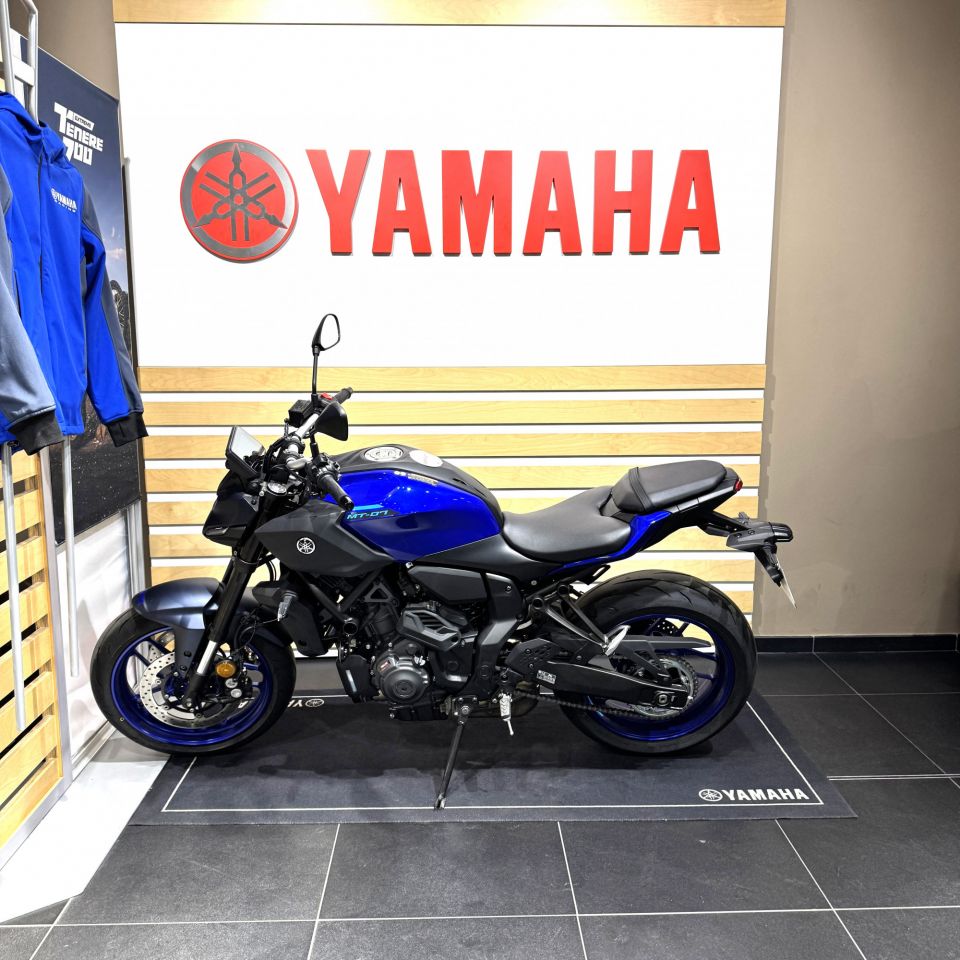 YAMAHA MT-07 (47.5CV) 3