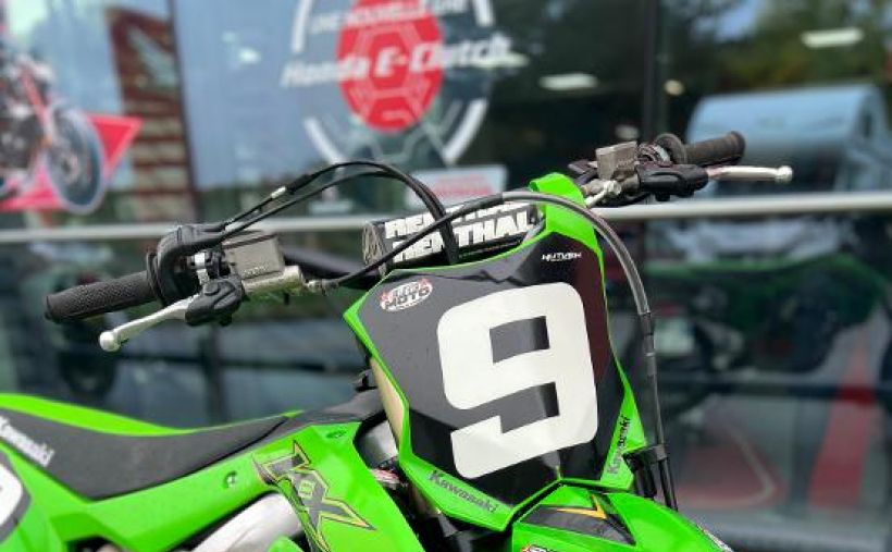 KAWASAKI KXF 250 8