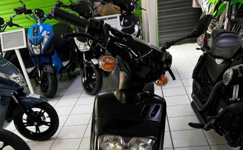MBK BOOSTER 9