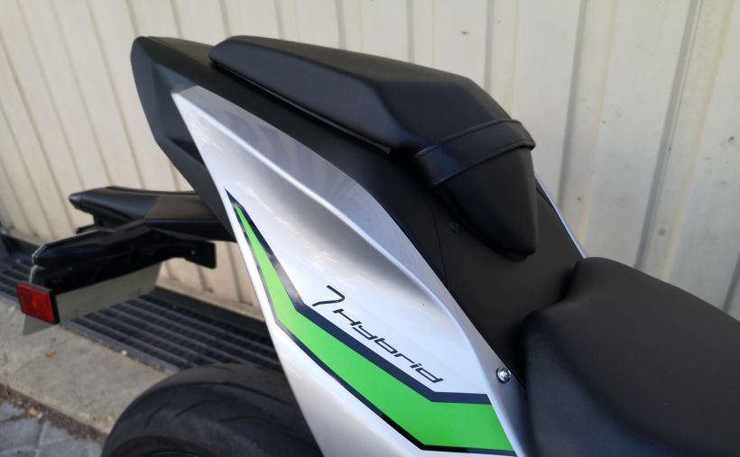 KAWASAKI Ninja 7 Hybrid 3