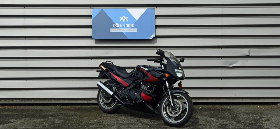 KAWASAKI GPZ 500 S 0