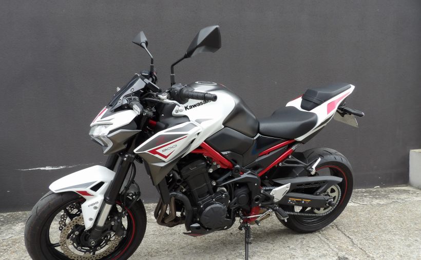 KAWASAKI Z 900 6