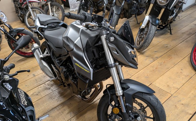 HONDA CB 750 HORNET 0