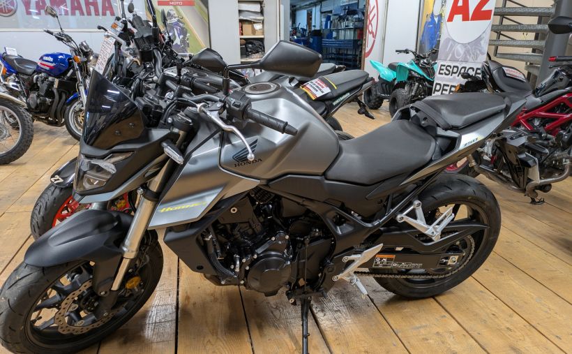 HONDA CB 750 HORNET 10