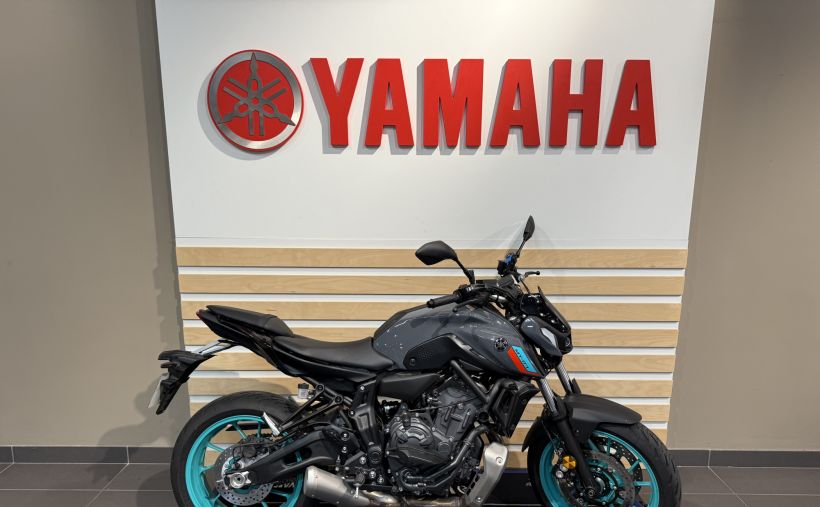 YAMAHA MT-07 0