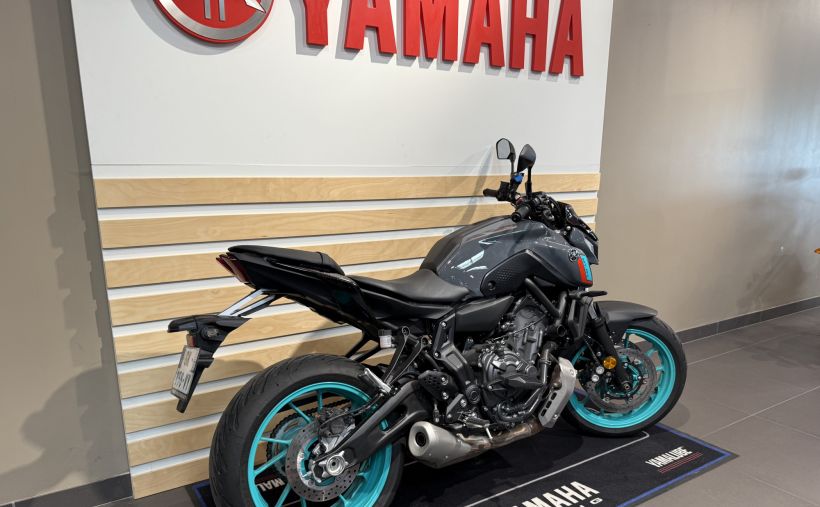 YAMAHA MT-07 1