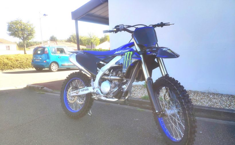 YAMAHA YZ250F MONSTER ENERGY 1