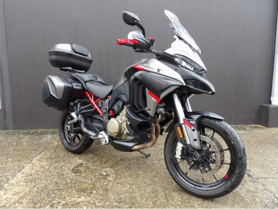 DUCATI MULTISTRADA V4 S 2