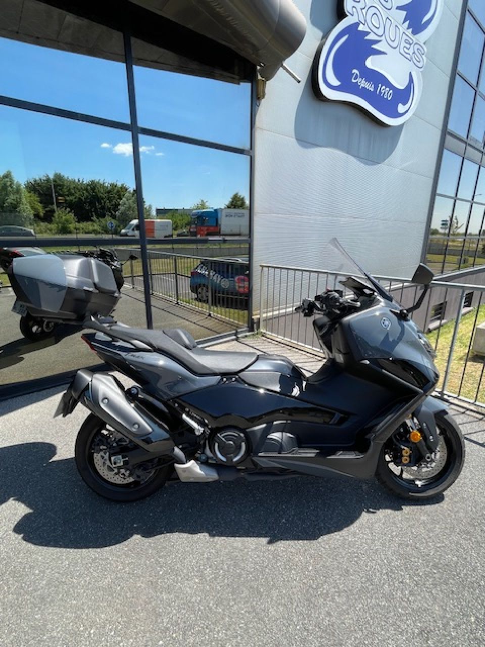 YAMAHA XP T-MAX 560 TECH MAX 1