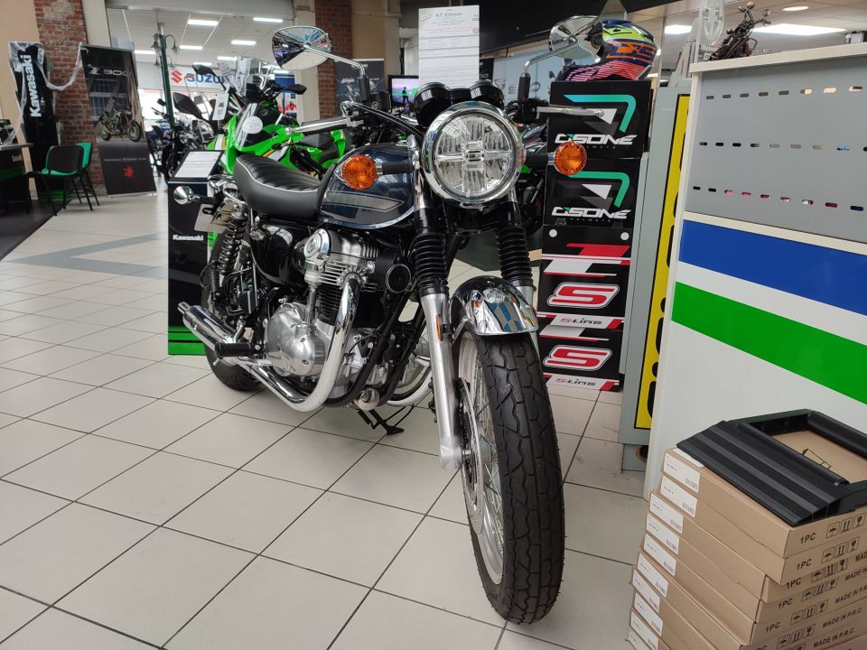 KAWASAKI W 800 12