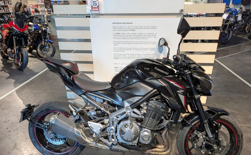 KAWASAKI Z900 SE 1