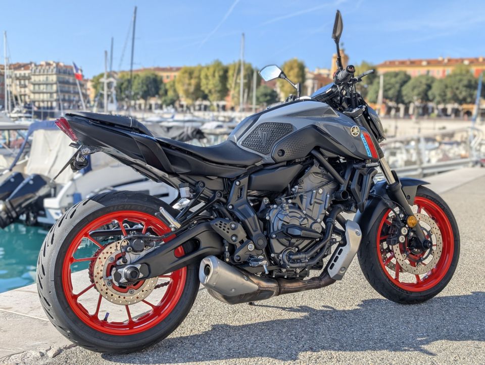 YAMAHA MT-07 2