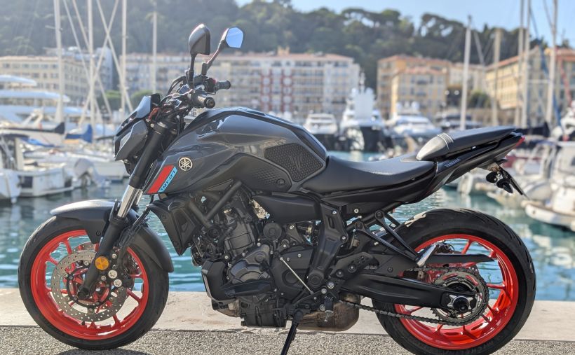 YAMAHA MT-07 7