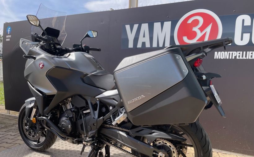 HONDA NT 1100 8