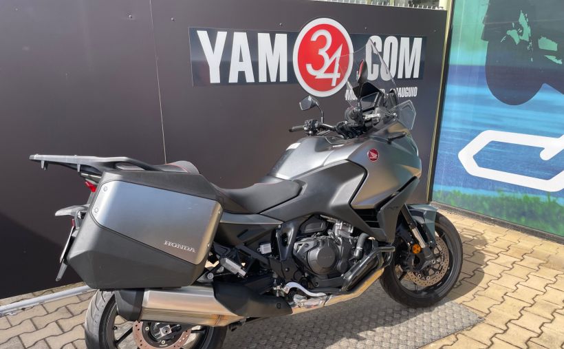 HONDA NT 1100 2