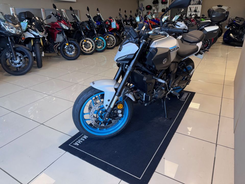 YAMAHA MT-07 PURE 35KW 2