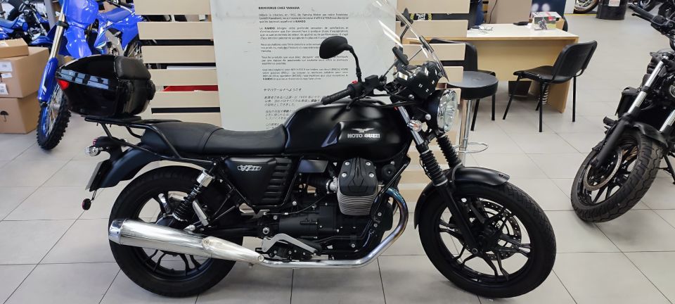 MOTO GUZZI V7 II STONE 0