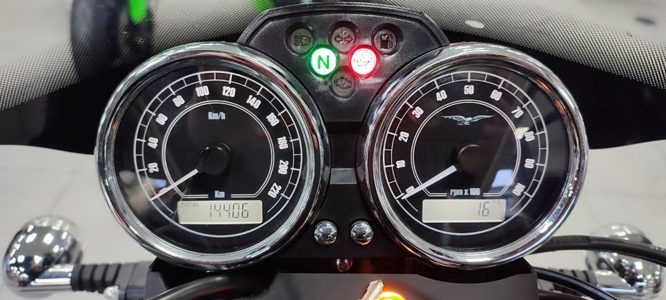 MOTO GUZZI V7 II STONE 54