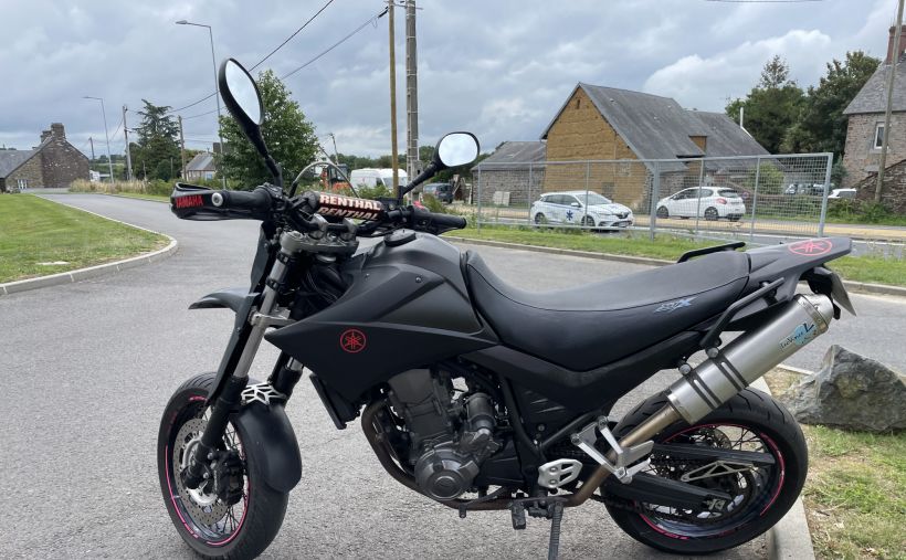 YAMAHA XT 660X 2