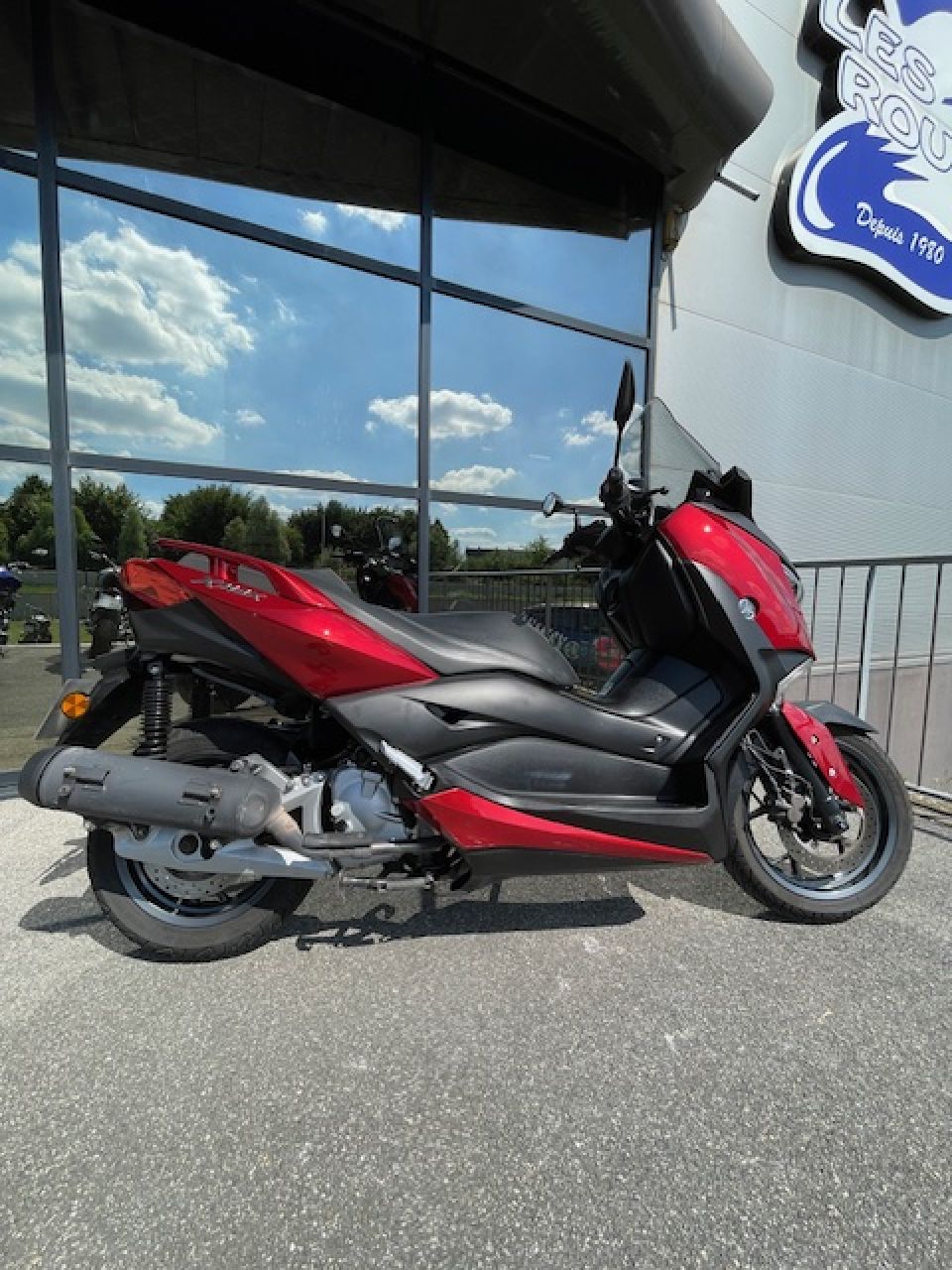 YAMAHA XMAX 125 3