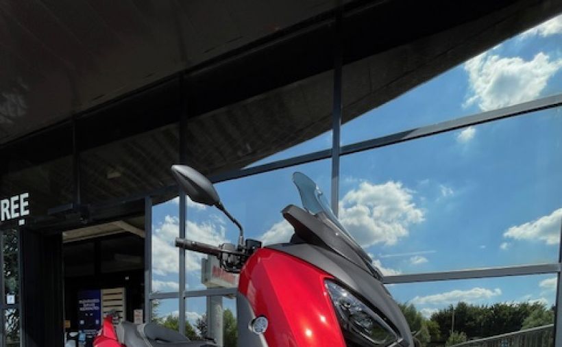 YAMAHA XMAX 125 0