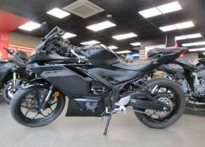 YAMAHA YZF-R3 - 2025