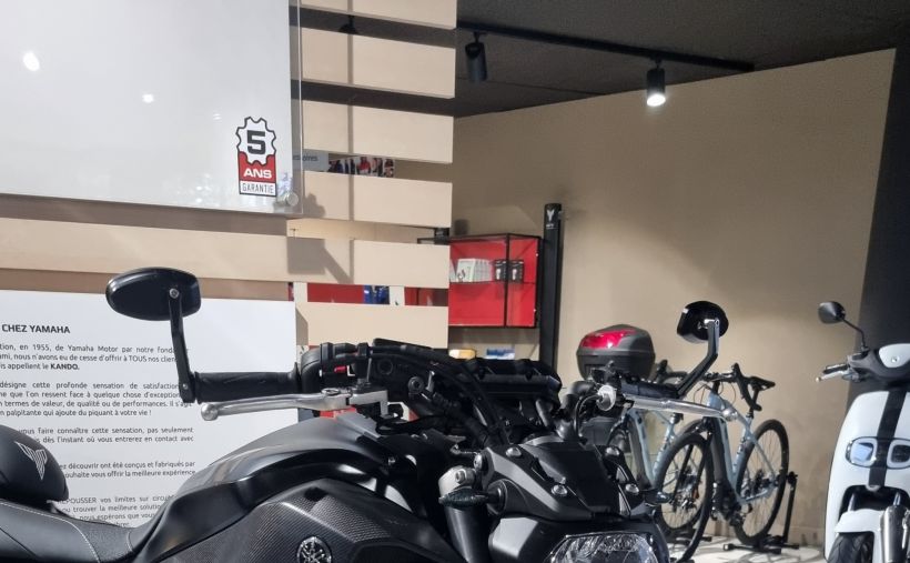YAMAHA MT-07 (47.5CV) 1
