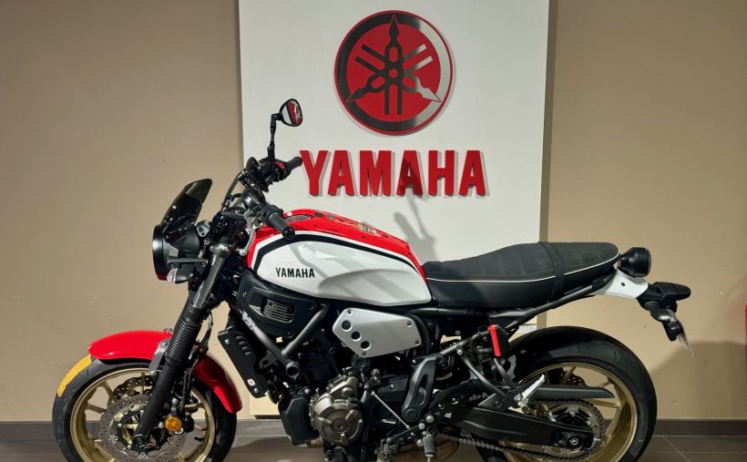 YAMAHA XSR 700 ABS 2
