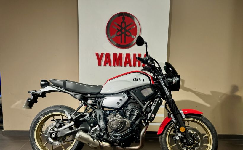 YAMAHA XSR 700 ABS 0