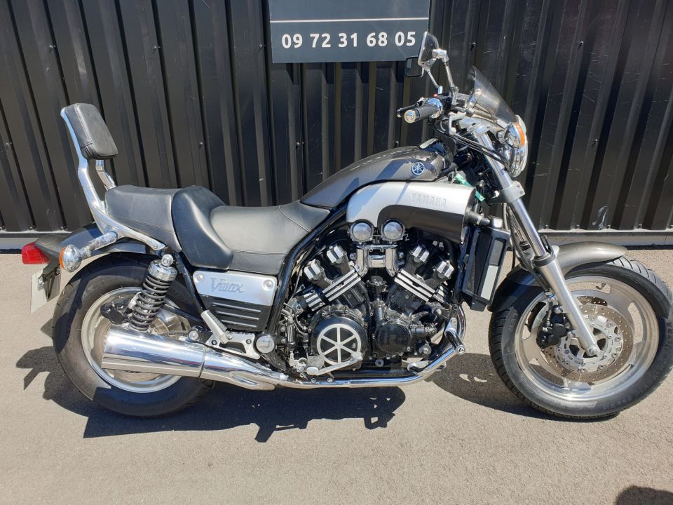 YAMAHA VMAX 1200 CARBONE 0
