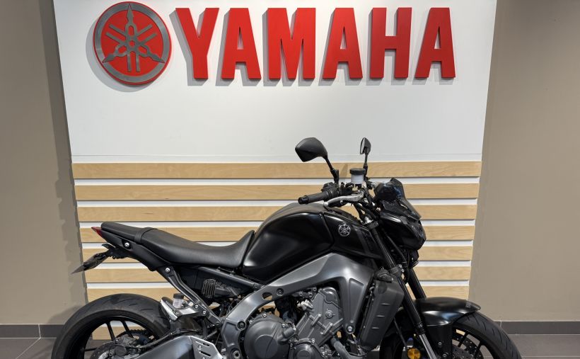 YAMAHA MT-09 0