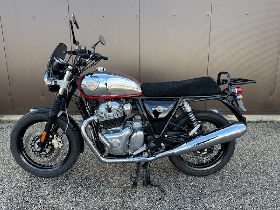 ROYAL ENFIELD INTERCEPTOR 4