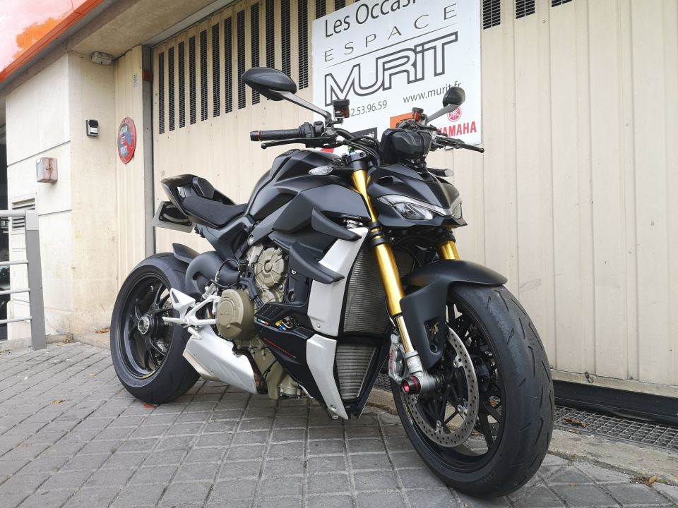 DUCATI STREETFIGHTER V4S 28