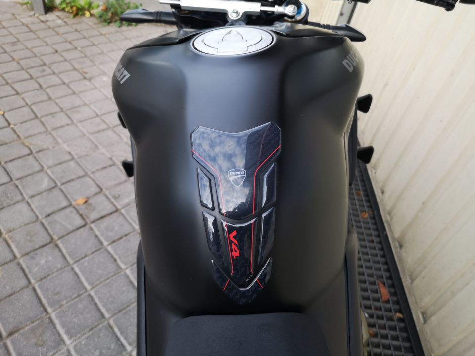 DUCATI STREETFIGHTER V4S 56