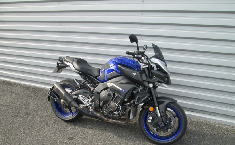YAMAHA MT-10 0