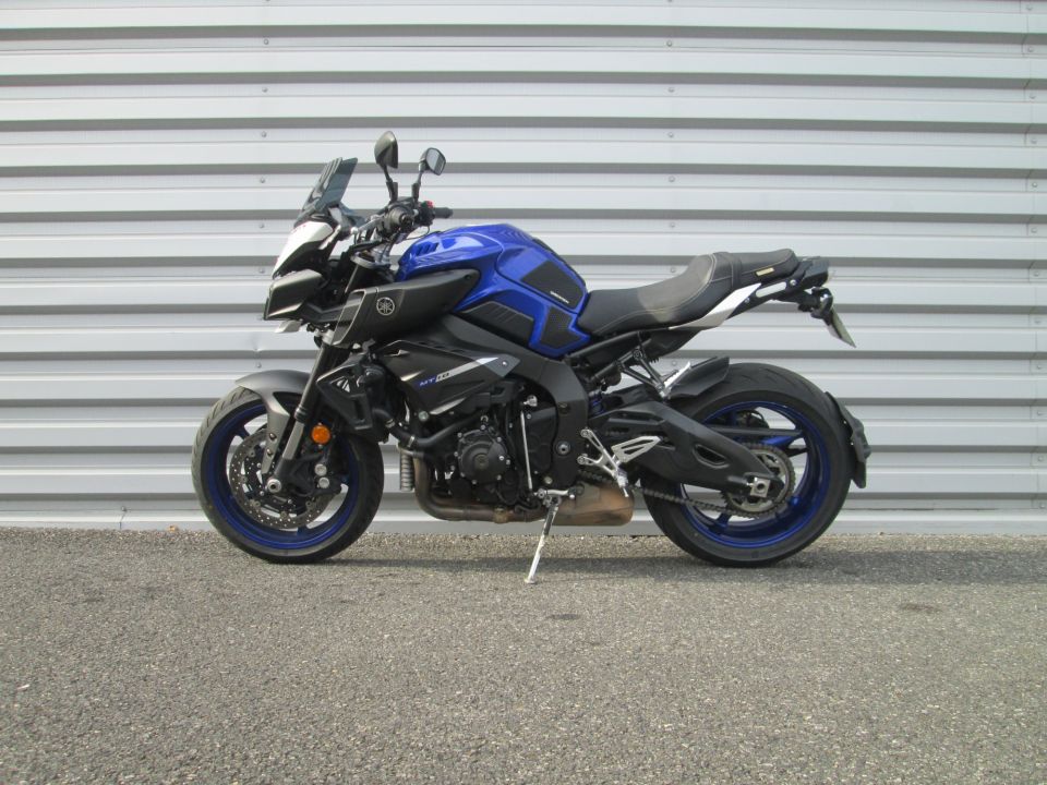 YAMAHA MT-10 24