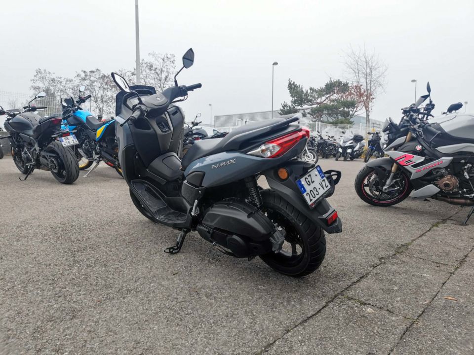 YAMAHA NMAX 125 1