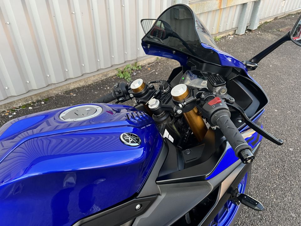 YAMAHA YZF-R 125 20