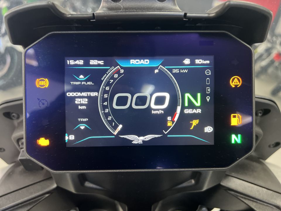 MOTO GUZZI V85 TT 850 27