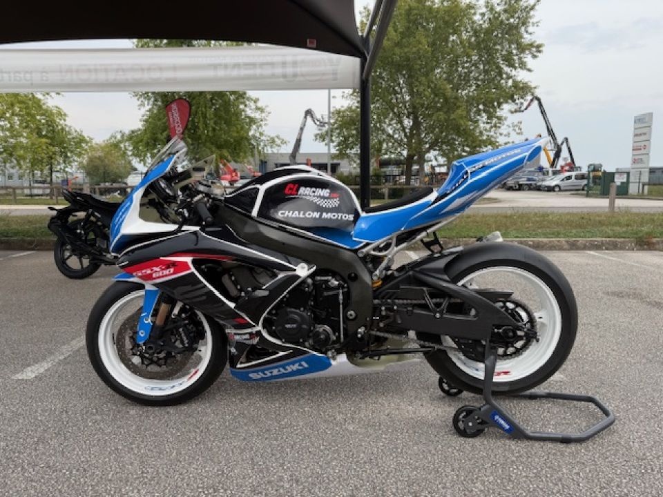 SUZUKI GSX-R 600 0