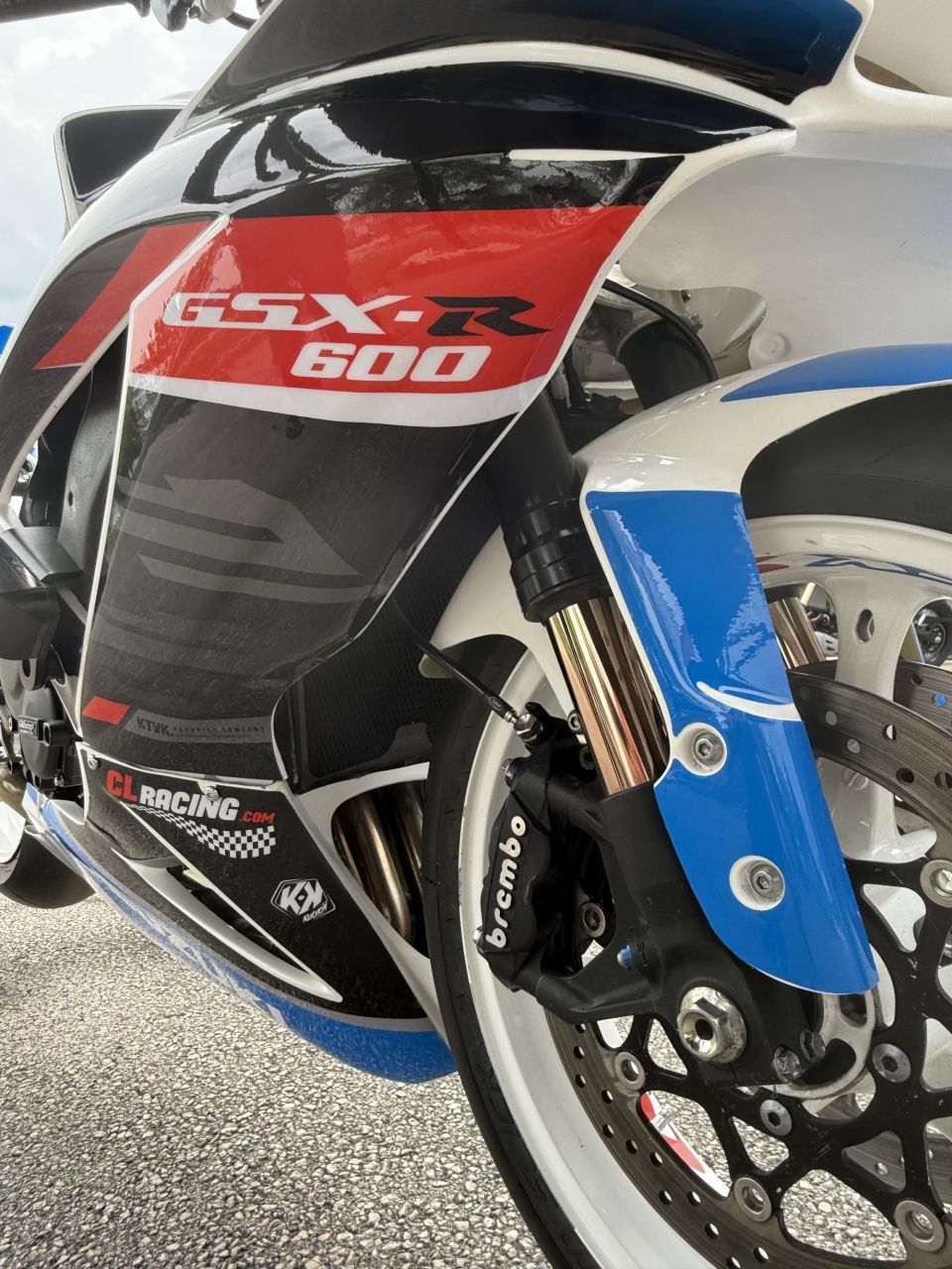 SUZUKI GSX-R 600 2