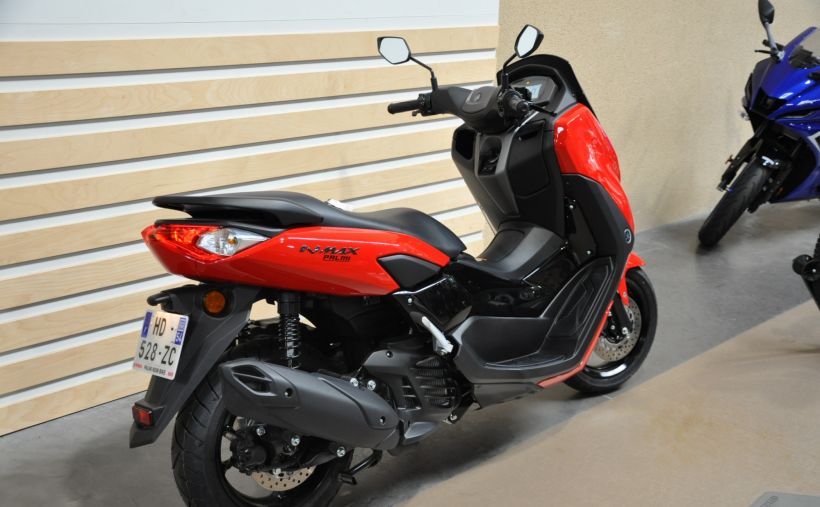 YAMAHA NMAX 125 3