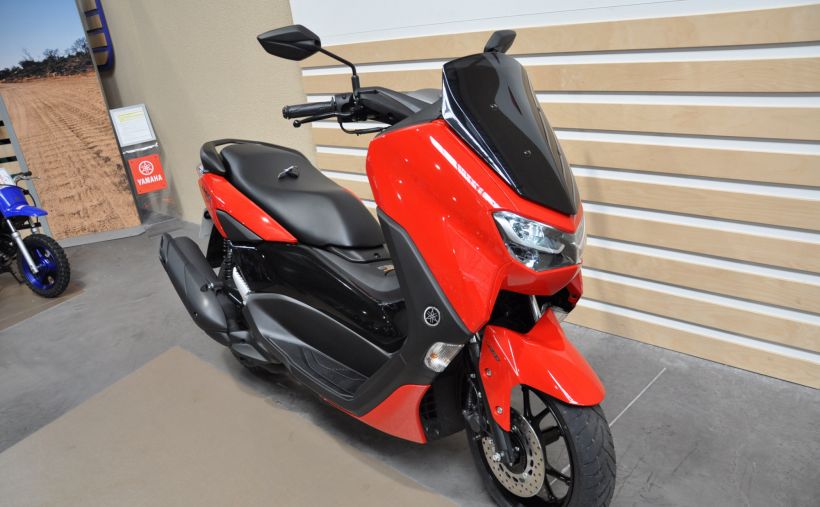 YAMAHA NMAX 125 4