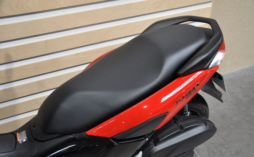YAMAHA NMAX 125 13
