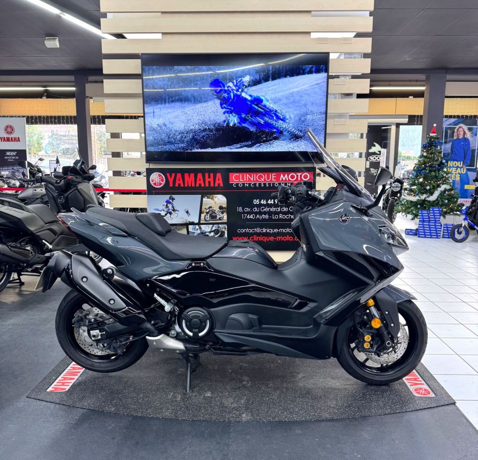 YAMAHA XP T-MAX 560 TECH MAX 1